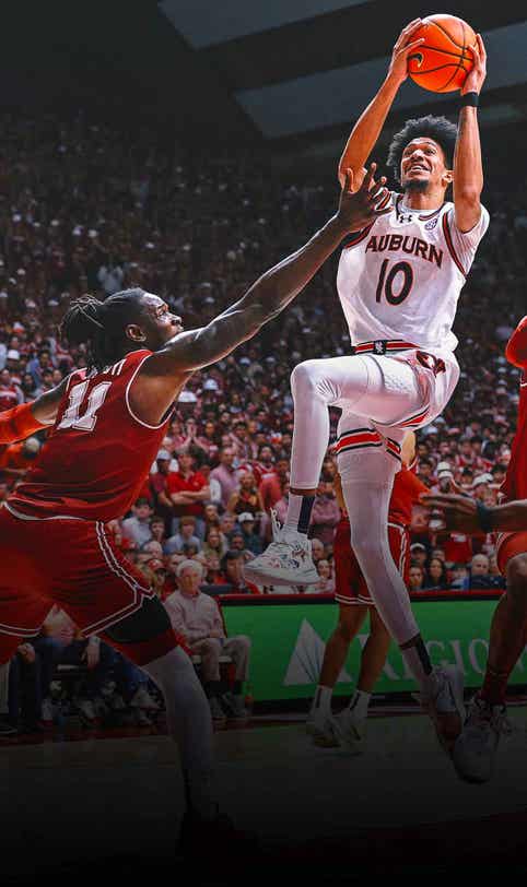 Auburn keeps the No. 1 crown with complete win at No. 2 Alabama