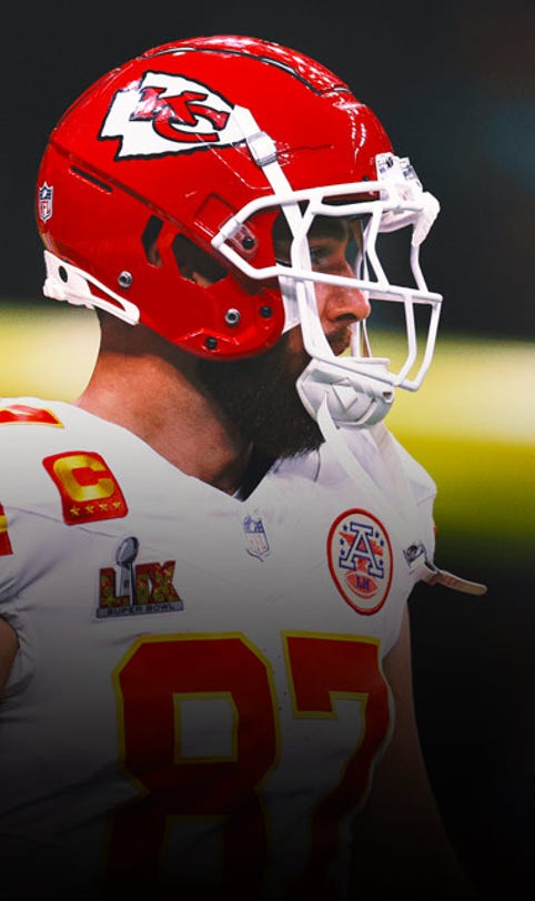 Chiefs' Travis Kelce returning next season: 'I can't go out like that'