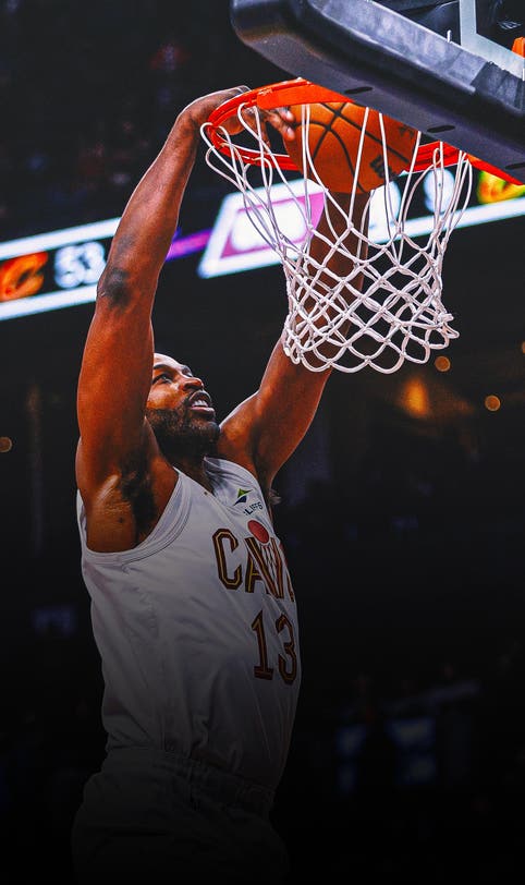 Raptors coach upset with Cavs' Tristan Thompson for late dunk in blowout