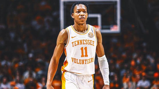 Chaz Lanier, Jordan Gainey lift No. 8 Tennessee over No. 5 Florida, 64-44