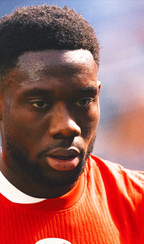 Canada's Alphonso Davies tears ACL, agent says he was 'pressured' to play vs. USA