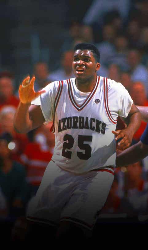 Oliver Miller, center who helped Arkansas reach Final Four, dies at 54