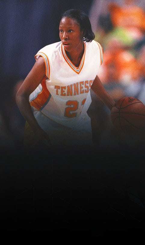 Who are the 10 all-time leading scorers in NCAA Women's Tournament history?