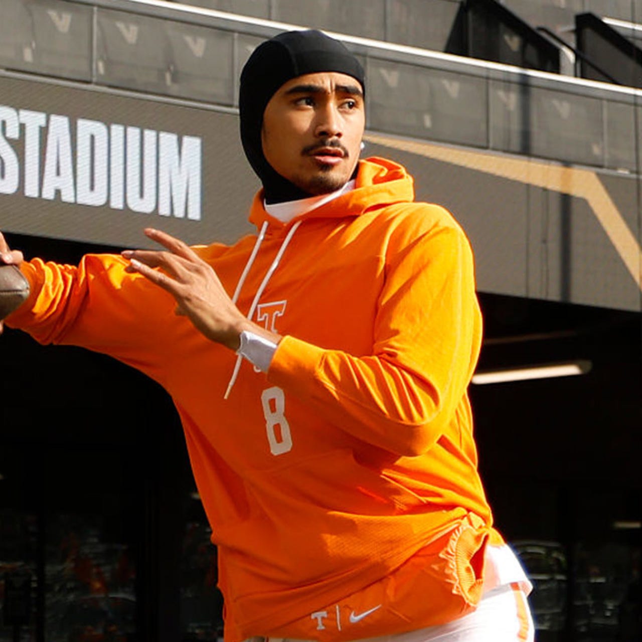 Transfer portal  trade? Quarterbacks Nico Iamaleava, Joey