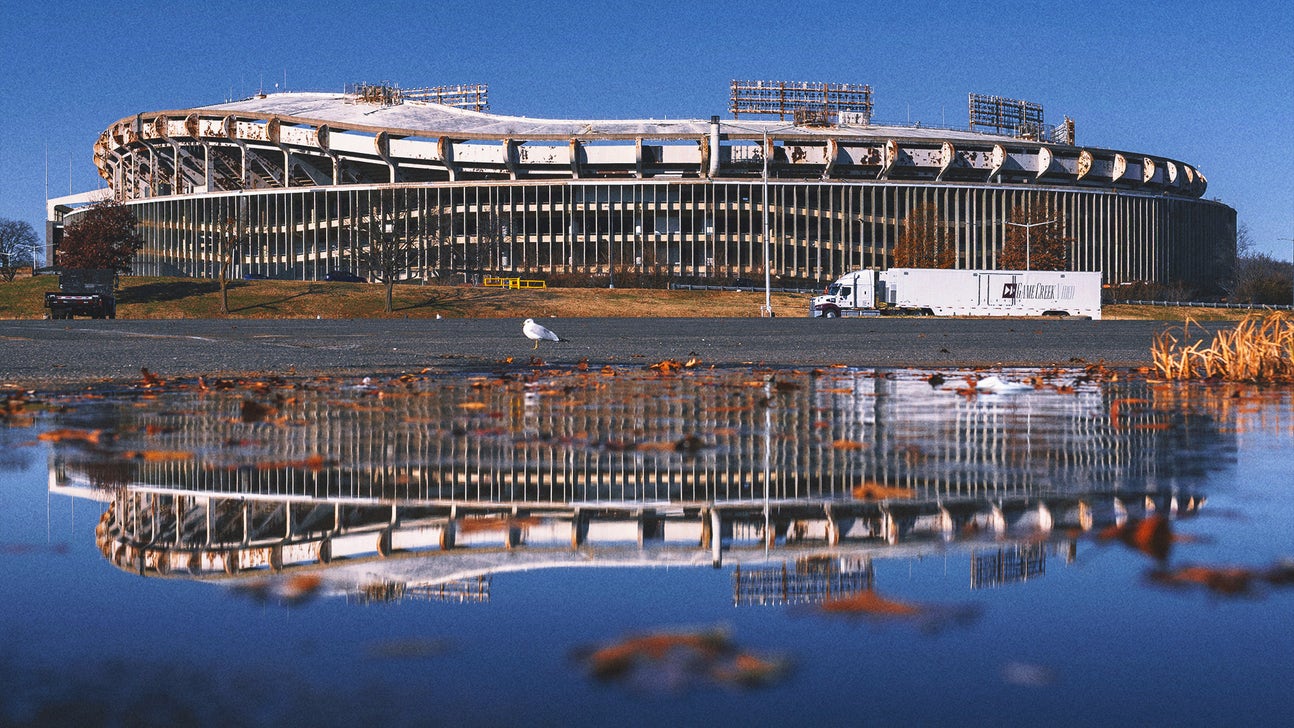 Commanders, D.C. agree to build stadium at RFK site