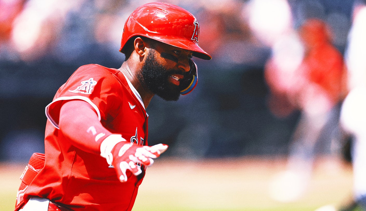 Jo Adell hitting a home run