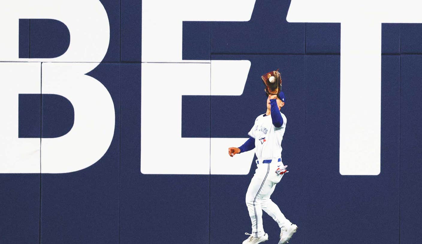 Last Night in Baseball: Daulton Varsho, how did you make that catch?!