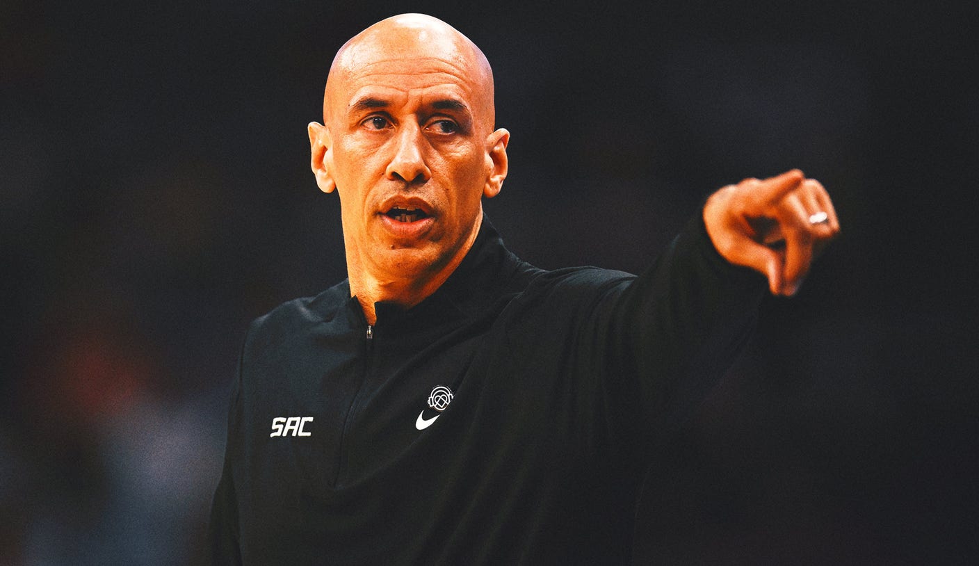 Kings reportedly finalizing deal to keep Doug Christie as coach