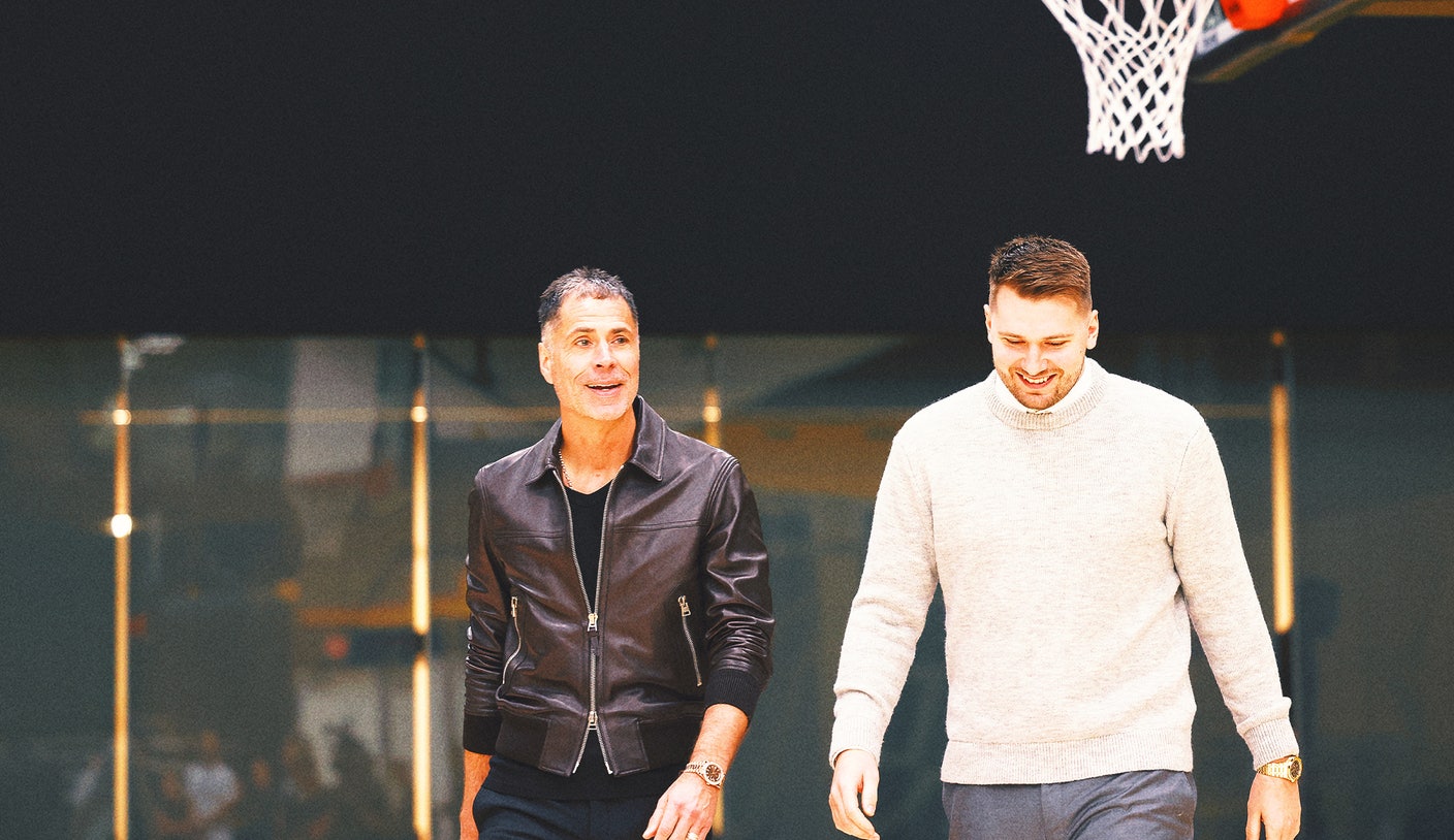 Lakers extend GM Rob Pelinka, name him president of basketball ops