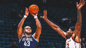 Eric Dixon's second-half scoring barrage leads Villanova past USC, into semifinals