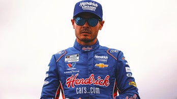 2025 NASCAR odds: Kyle Larson new favorite to win Food City 500 at Bristol