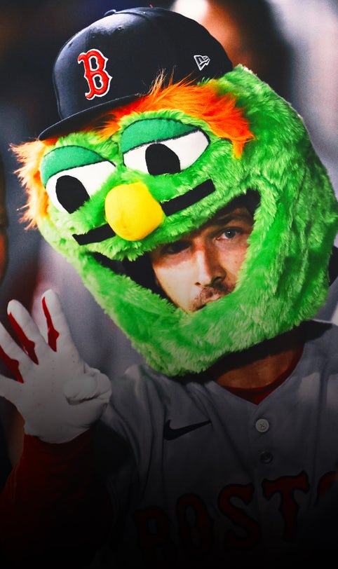 Last Night in Baseball: Alex Bregman powers Red Sox with 5-hit night