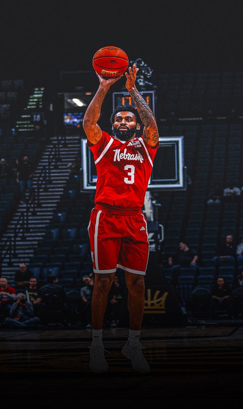 Brice Williams proves to be main attraction at College Basketball Crown