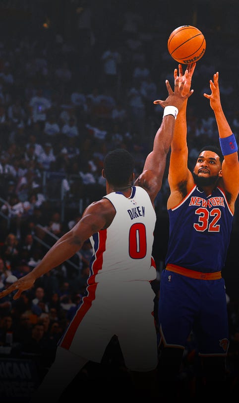 Knicks narrowly beat Pistons to take 2-1 lead in series