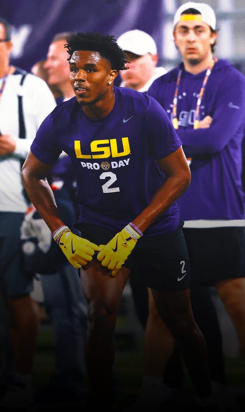 Ex-LSU WR Kyren Lacy died in apparent suicide during police chase, authorities say