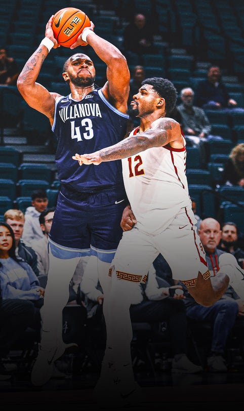 Eric Dixon's second-half scoring barrage leads Villanova past USC, into semifinals