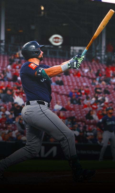 Cal Raleigh, torpedo bat convert, hits 6 homers in one week