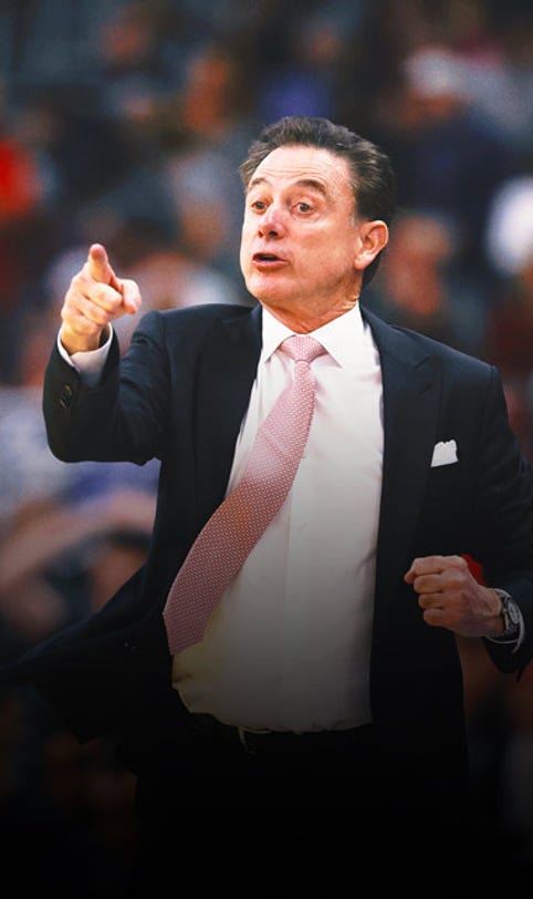 Auburn's Pearl and St. John's' Pitino share AP coach of the year honors, 1st tie in history of award