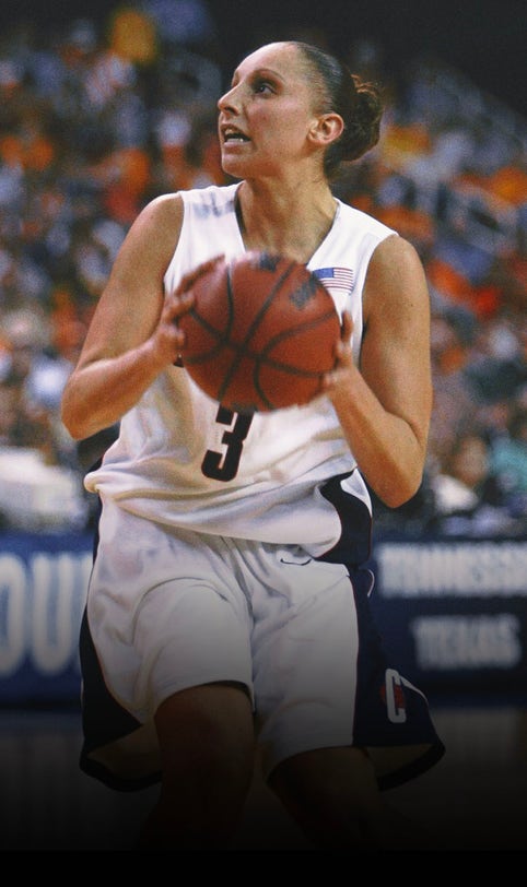 Who are the 10 best players in UConn women's basketball history?