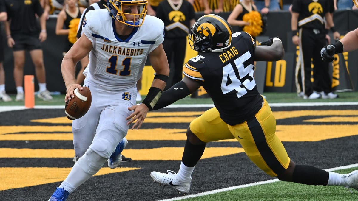 Former South Dakota State QB Mark Gronowski transferred to Iowa over the offseason after helping the Jackrabbits win two FCS titles. (Photo by Keith Gillett/Icon Sportswire via Getty Images).