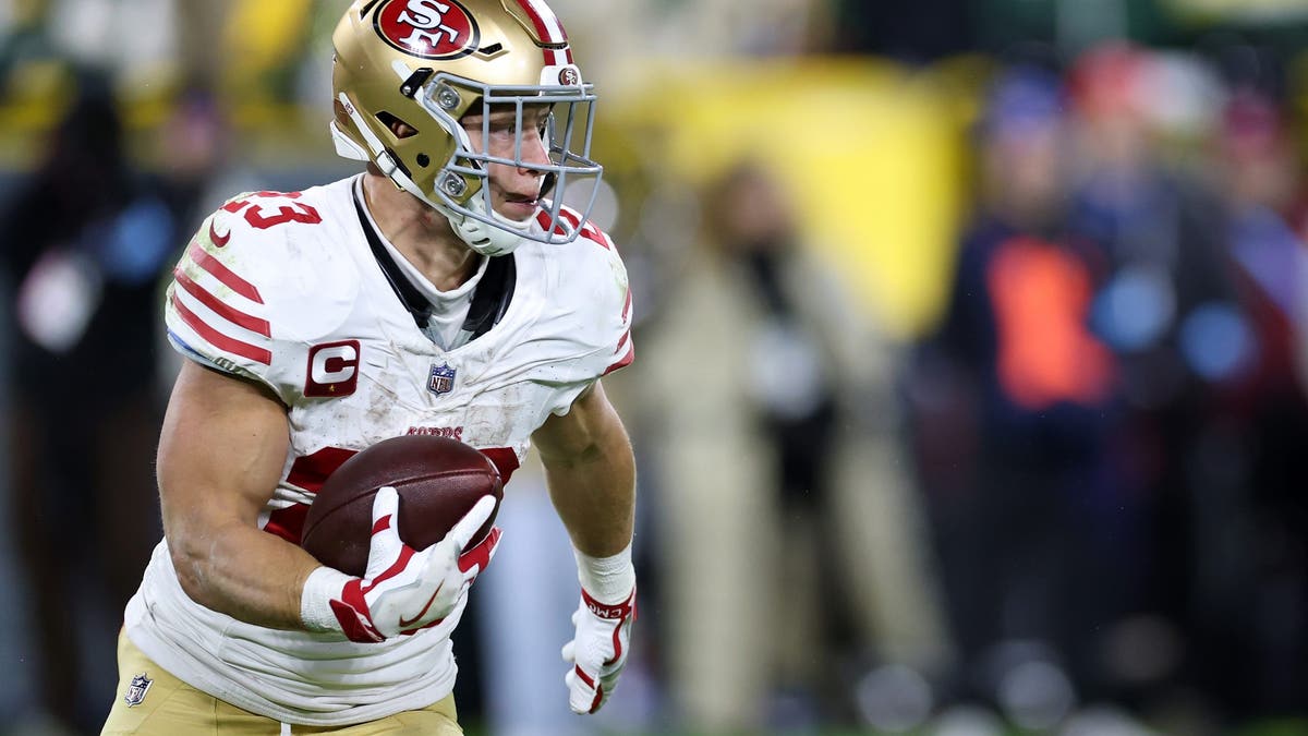 Christian McCaffrey #23 of the San Francisco 49ers runs for yards during a game against the Green Bay Packers at Lambeau Field on November 24, 2024 in Green Bay, Wisconsin. (Photo by Stacy Revere/Getty Images)