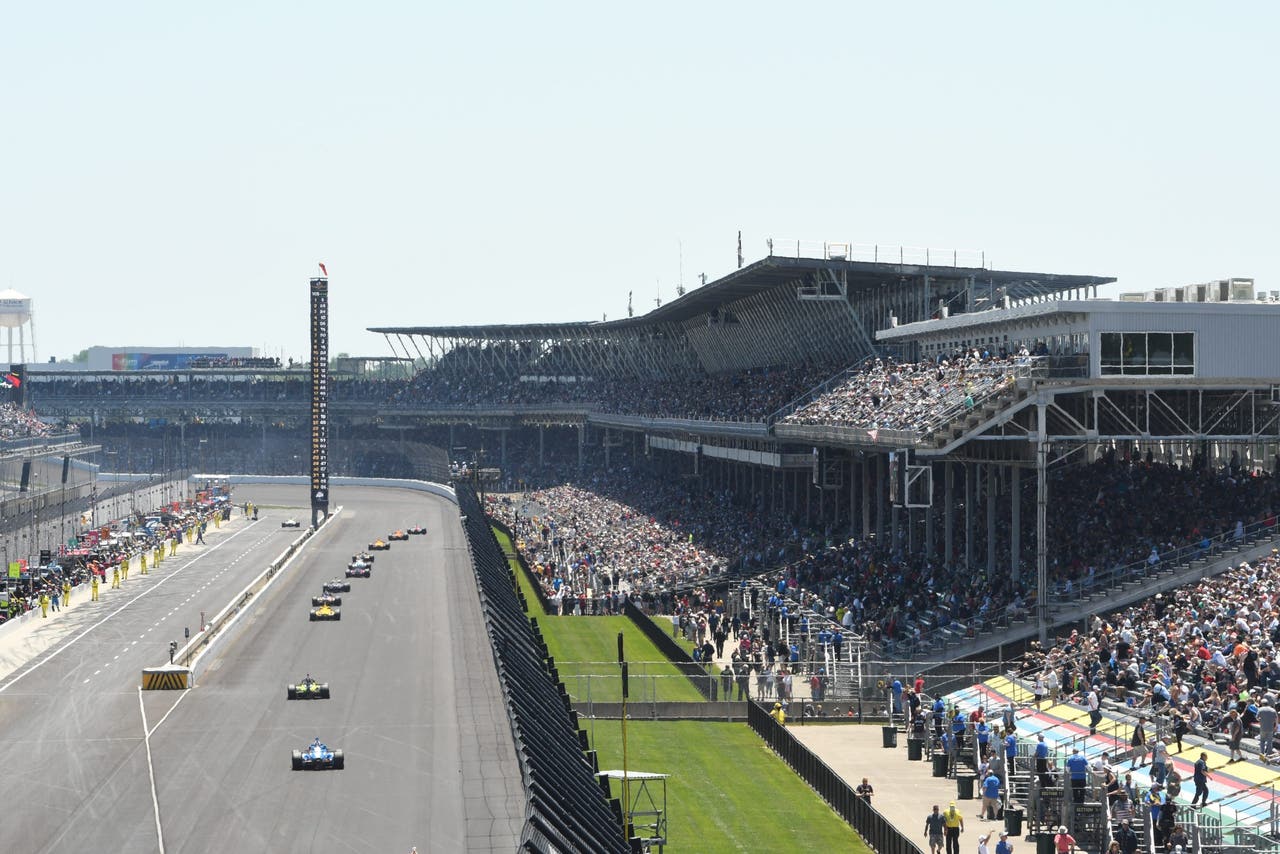 Just how massive is Indianapolis Motor Speedway compared to other ...