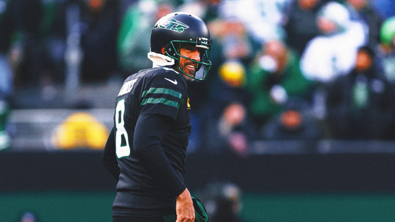 Aaron Rodgers teases Steelers signing after question about playing for Bears