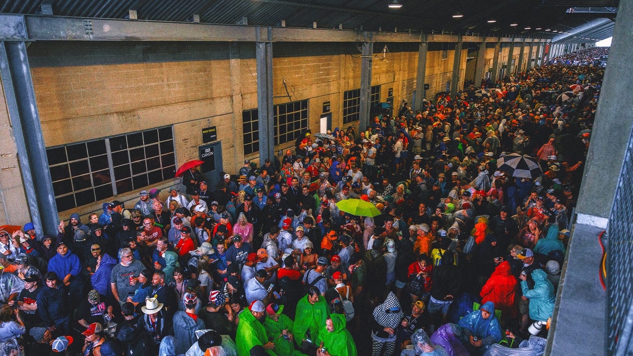 Indianapolis 500 start time delayed due to light rain