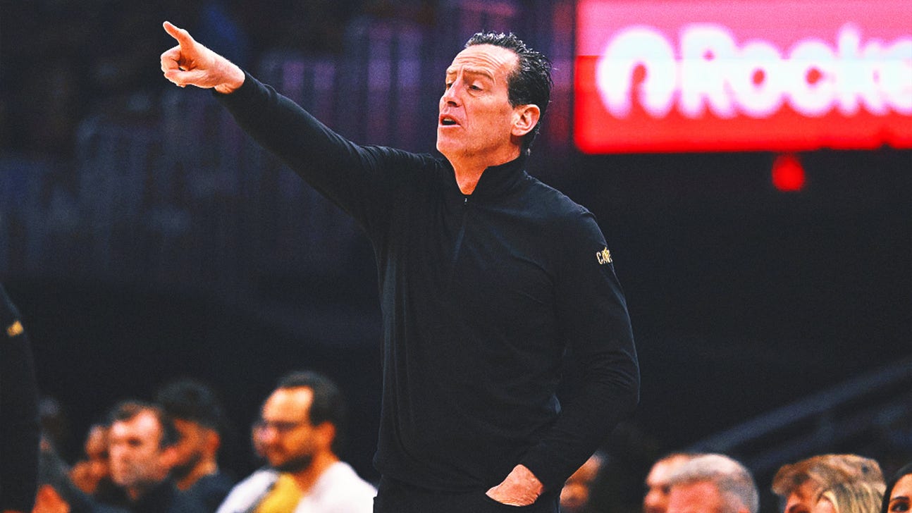 Kenny Atkinson wins NBA Coach of the Year in his 1st season leading the Cavs