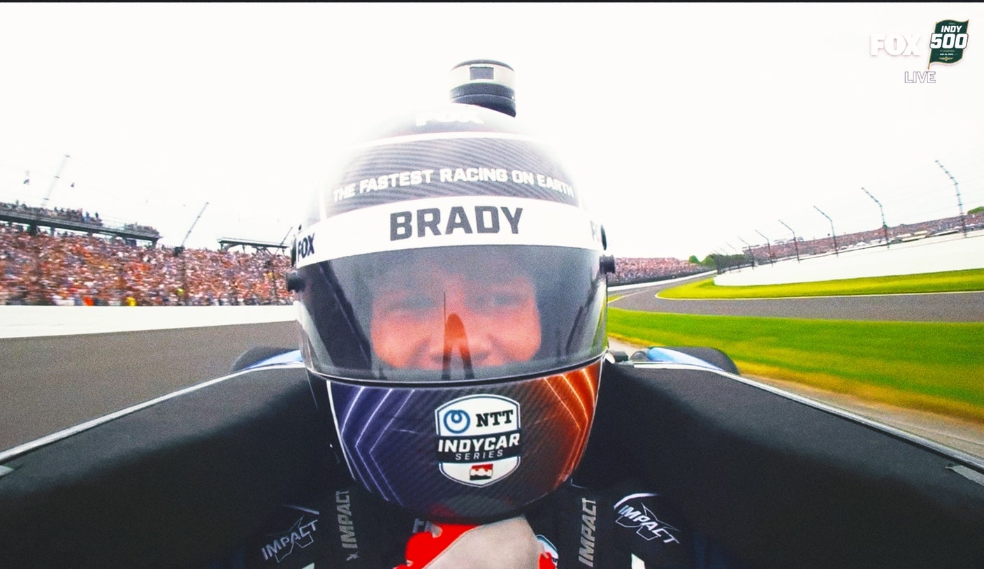 Indianapolis 500: Tom Brady sits in two-seater, Michael Strahan drives pace car
