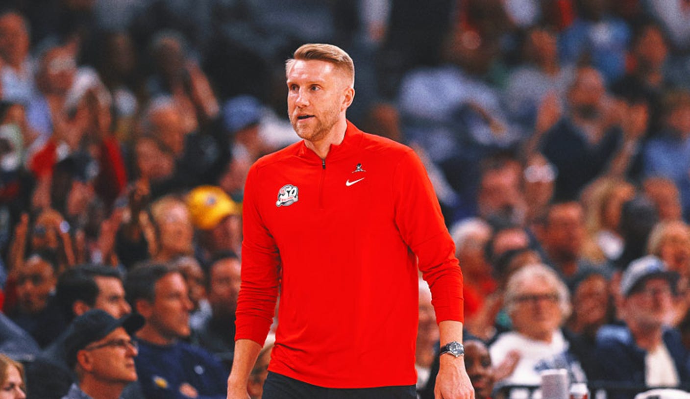 Tuomas Iisalo hired as Grizzlies coach after taking over at season's end