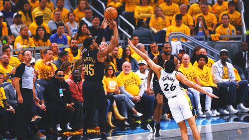 NBA Trending Image: Full-strength Cavaliers blow out Pacers in Game 3 to cut series deficit to 2-1