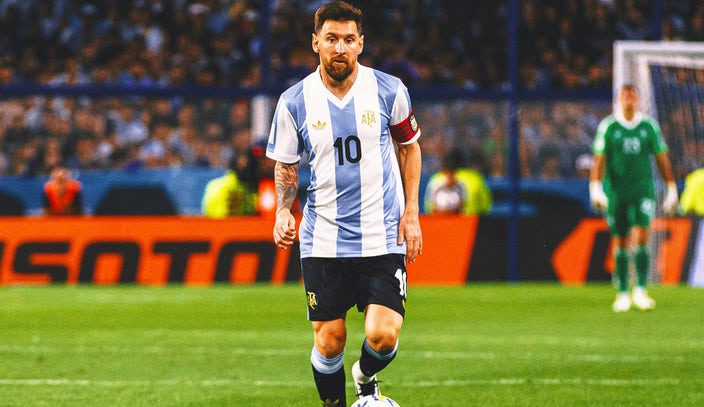 Messi back in Argentina ahead of World Cup qualifiers | FOX Sports