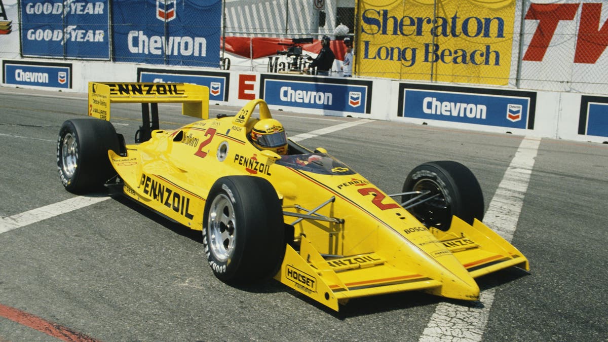 Rick Mears drives the Pennzoil Penske car in 1990.