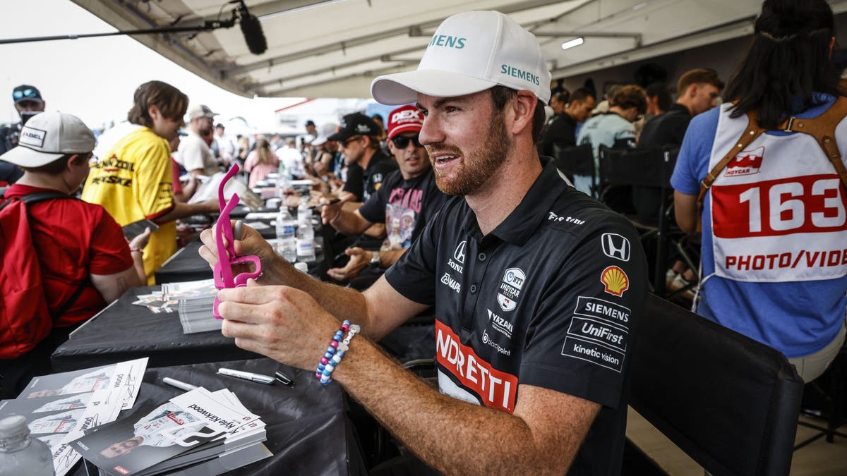 Can Kyle Kirkwood catch Alex Palou in the INDYCAR standings?
