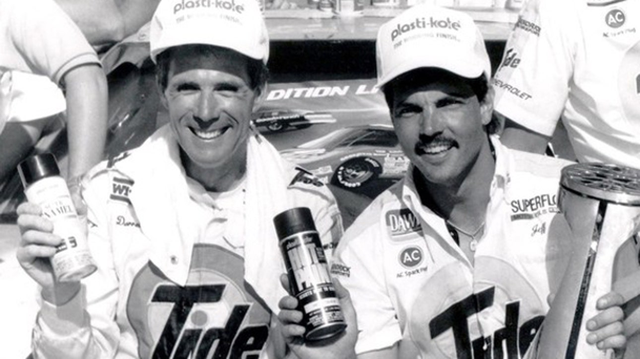 Memorial Day Weekend Weddings Prove NASCAR on FOX's Waltrip & Hammond Remain in Lockstep