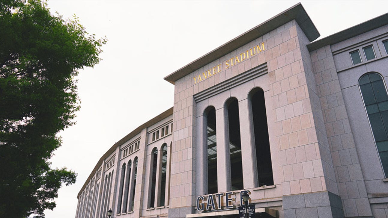 New York Yankees Giving Out George Costanza Bobblehead on 'Seinfeld Night'