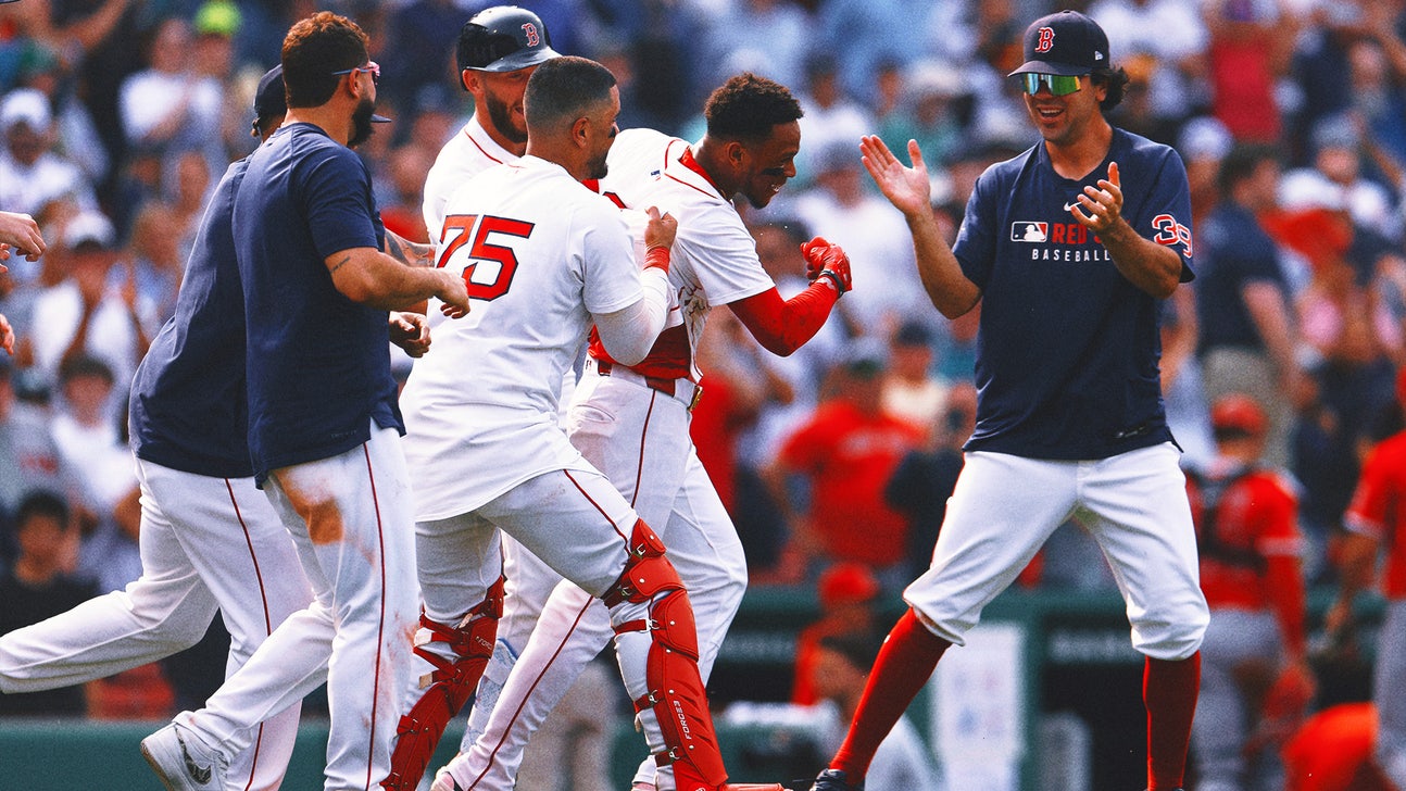 Last Night in Baseball: Red Sox win on the shortest walk-off homer... ever?