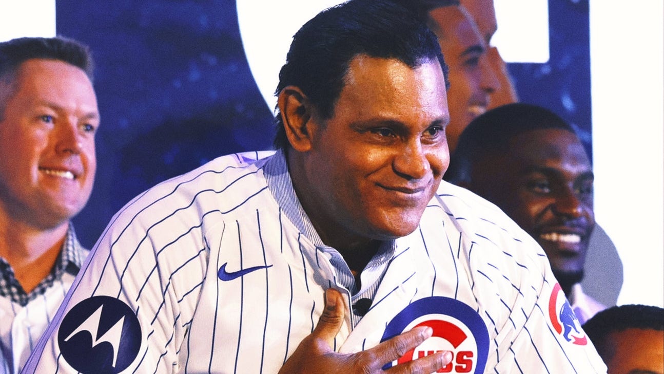 Cubs legend Sammy Sosa welcomed back to Wrigley Field after 20-plus