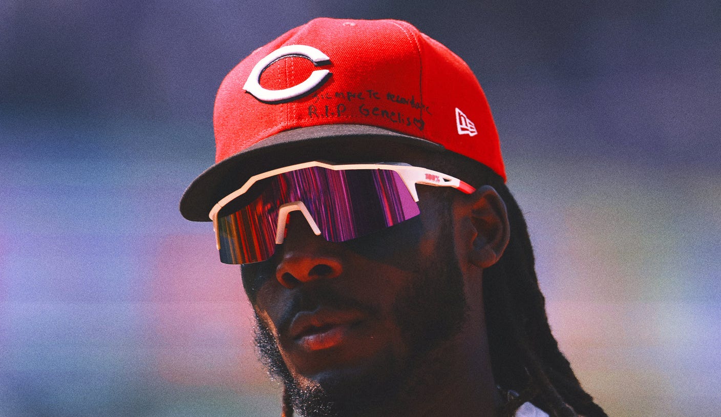 Reds star Elly De La Cruz homers after learning of death of his sister
