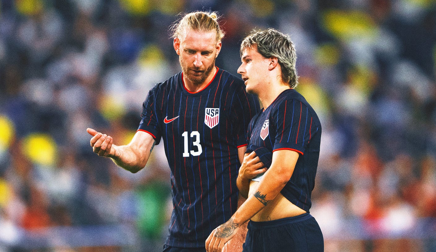 U.S. players stress 'communication' at Gold Cup: 'This is our group right now'