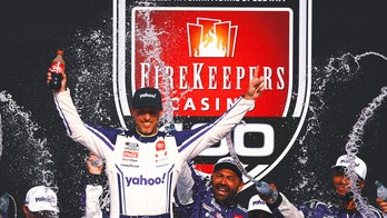 Denny Hamlin wins Michigan, taunts crowd while awaiting third child