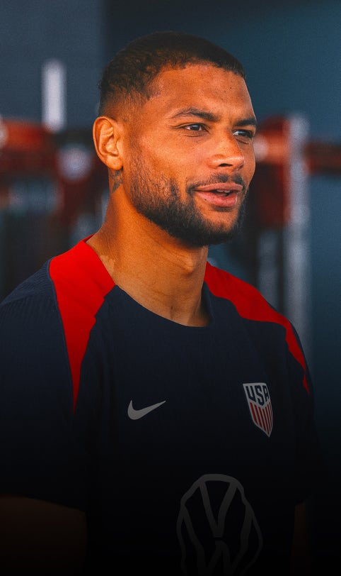 USMNT goalkeeper Zack Steffen has knee surgery, out 4-to-6 weeks