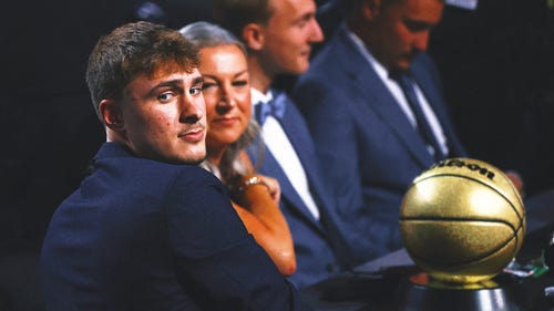 COLLEGE BASKETBALL Trending Image: Cooper Flagg talks NIL, Finances and New Partnership