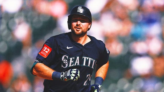 Cal Raleigh Hits MLB-High 30th Home Run, as Mariners Lose 10-7 to Cubs