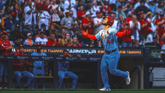 Contreras brothers become second pair to homer in same inning as opponents