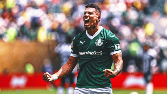 Paulinho scores in extra time to send Palmeiras to Club World Cup quarterfinals