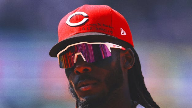 Reds star Elly De La Cruz homers after learning of death of his sister