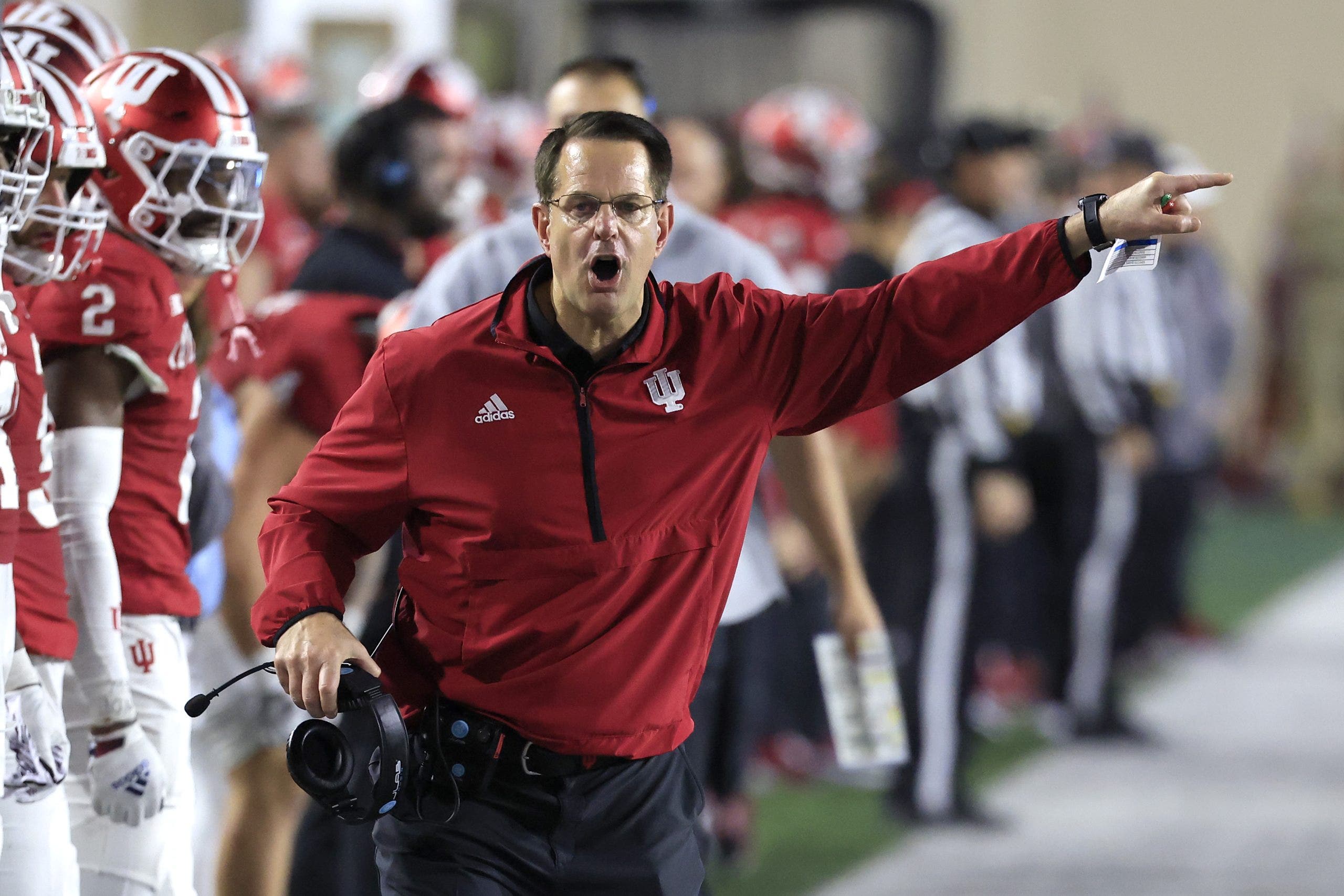 Indiana head coach Curt Cignetti reacts during the fourth quarter against the Michigan Wolverines. (Photo by Justin Casterline/Getty Images)