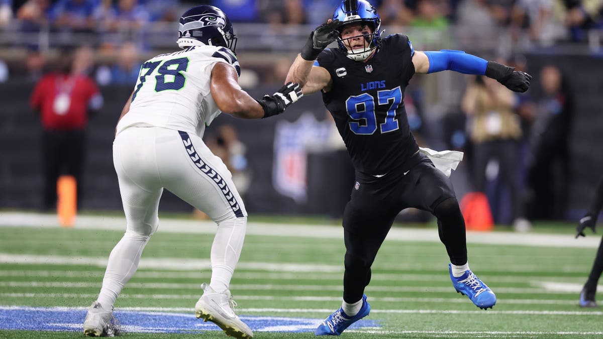 Aidan Hutchinson was in a strong position to win Defensive Player of the Year before suffering a season-ending injury last season. (Photo by Gregory Shamus/Getty Images)